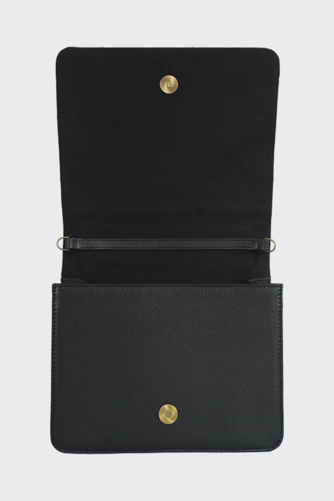Leather Black quilted shoulder bag